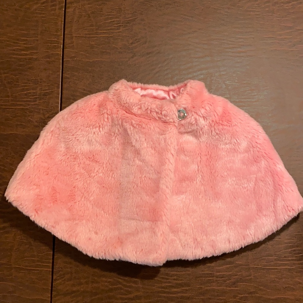 Gymboree Faux Fur Cape (Girls Size M, 7/8)